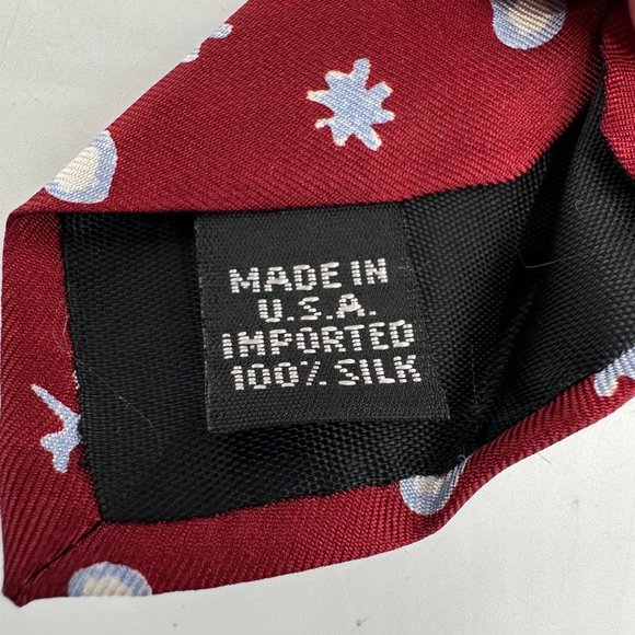Save The Children Neck Tie Mens 100% Silk Red Here Comes Santa Christmas Holiday - Picture 5 of 8
